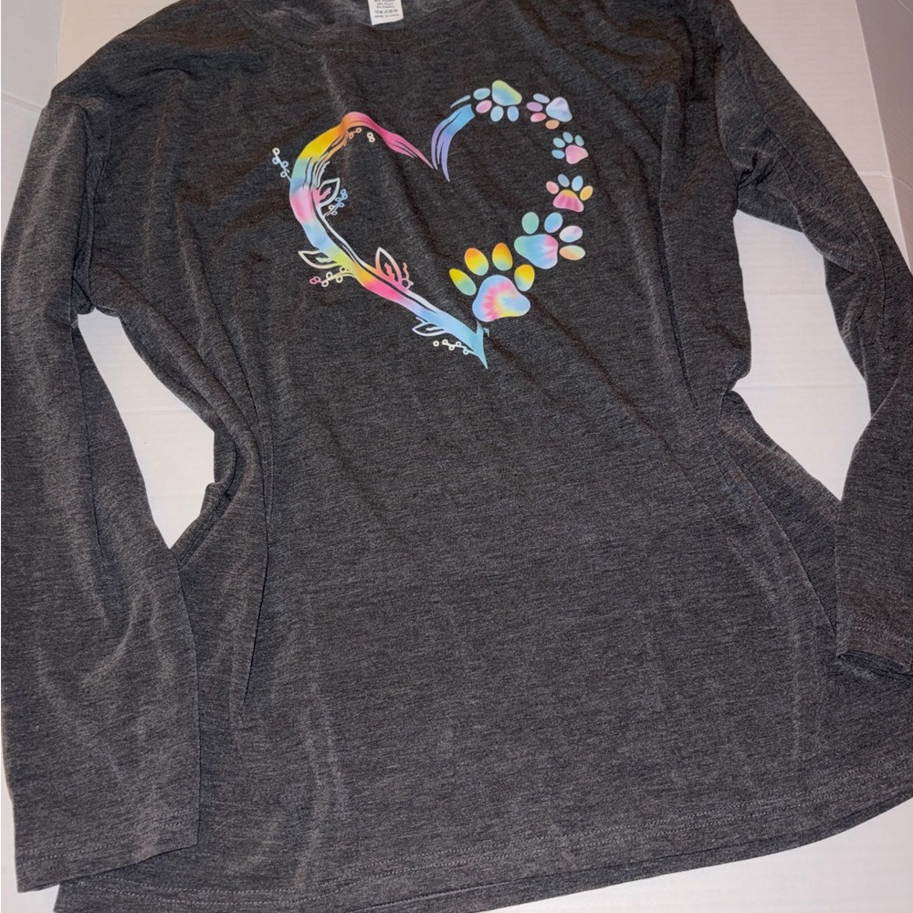 Gray Long Sleeve Shirt with Heart and Paw Print Design new!